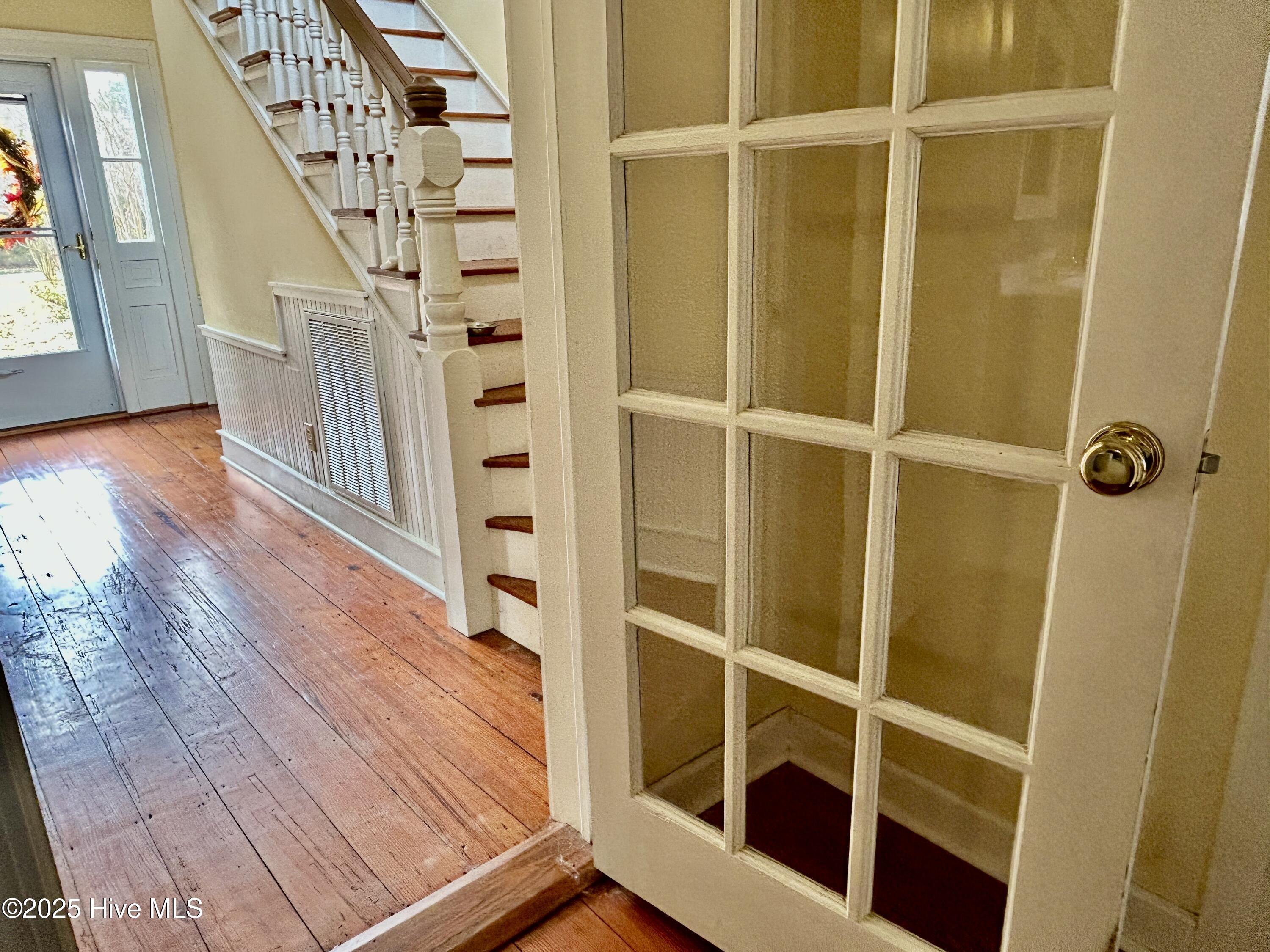 248 Highway 305 Windsor, NC 27983 - Photo 33 of 57 foyer view from back hall