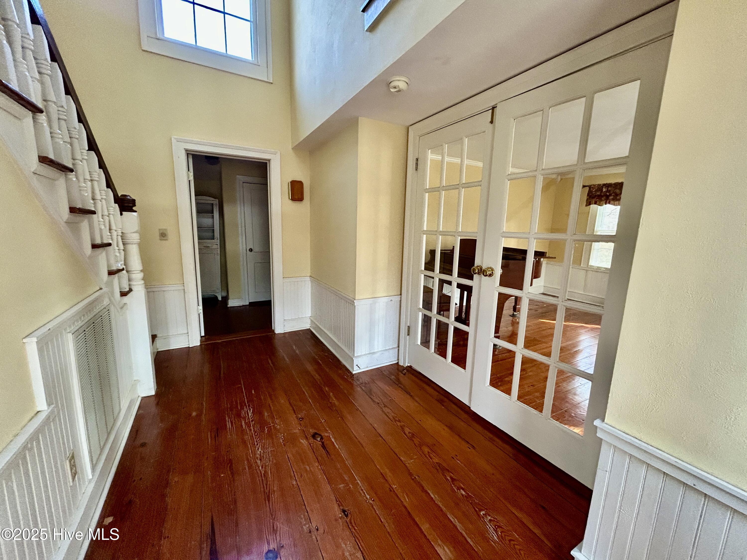248 Highway 305 Windsor, NC 27983 - Photo 5 of 57 entry view, foyer