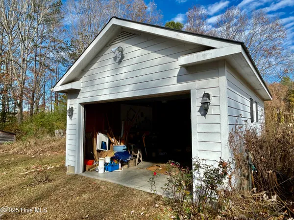 $249,000 | 248 Highway 305, Windsor, NC 27983