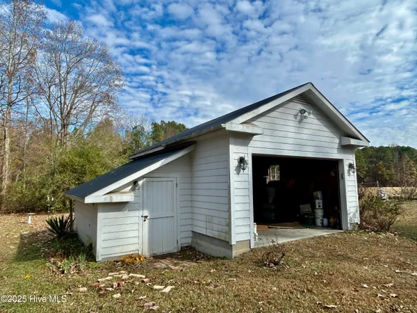 $249,000 | 248 Highway 305, Windsor, NC 27983