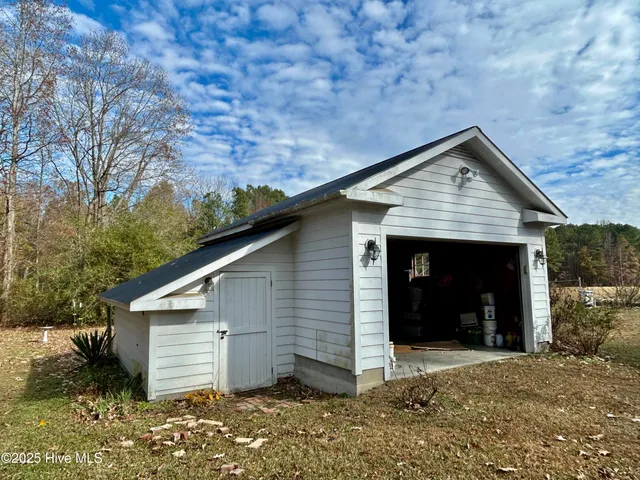 $249,000 | 248 Highway 305, Windsor, NC 27983
