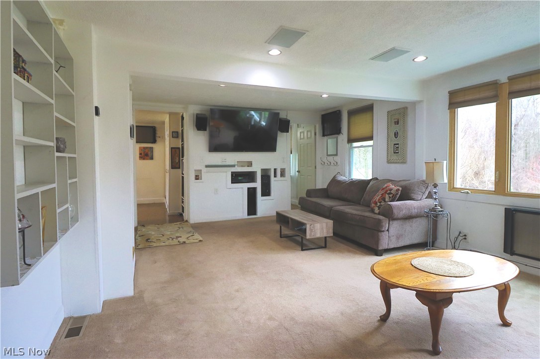 10075 Wilson Mills Road Chardon, OH 44024 - Photo 9 of 35 Gallery Image 9