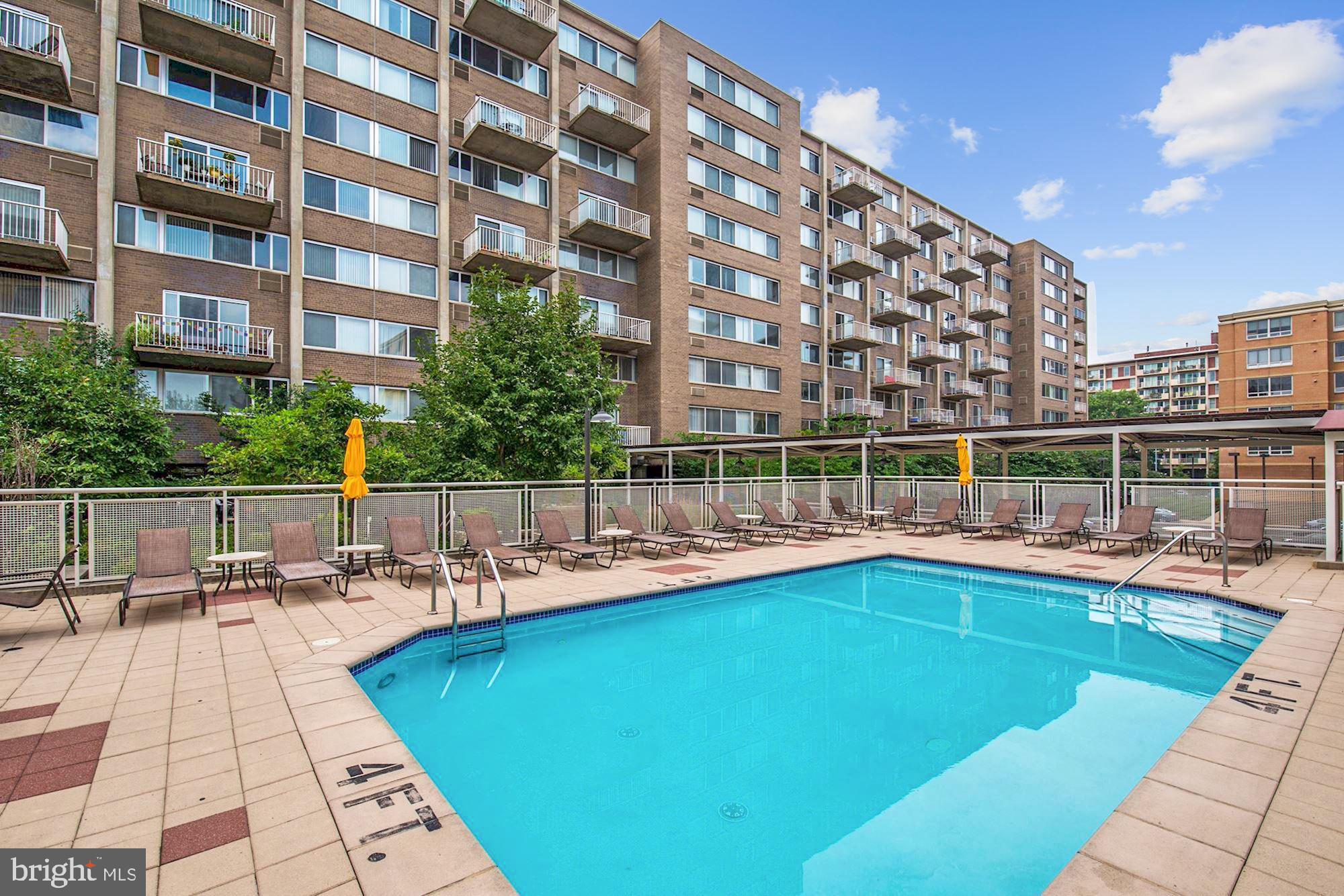 800 4th Street Southwest, Unit S210 Washington, DC 20024 - Photo 22 of 41 Pool