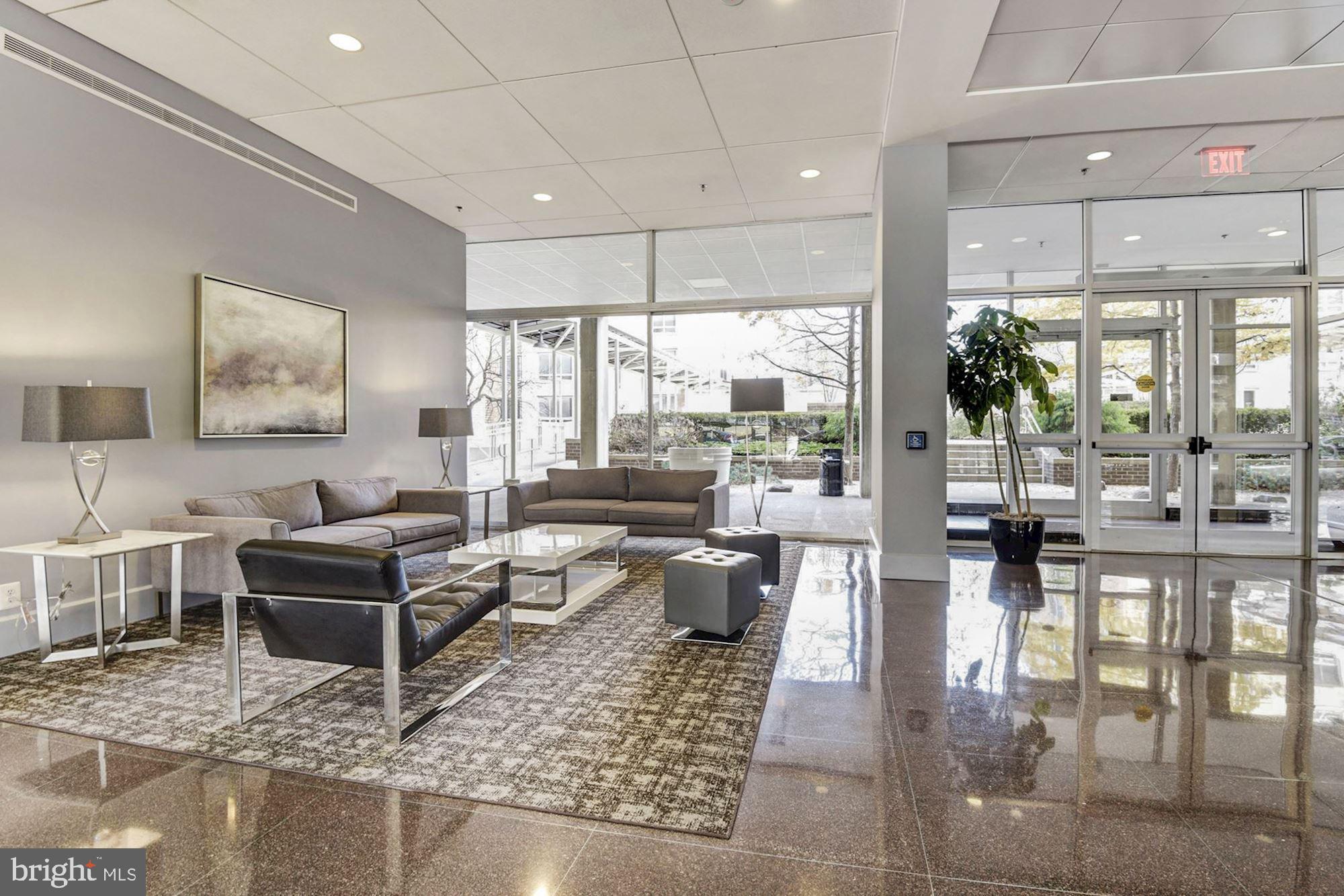 800 4th Street Southwest, Unit S210 Washington, DC 20024 - Photo 25 of 41 Lobby