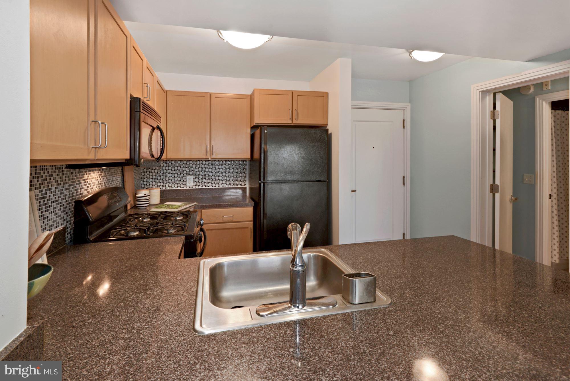 800 4th Street Southwest, Unit S210 Washington, DC 20024 - Photo 8 of 41 Kitchen