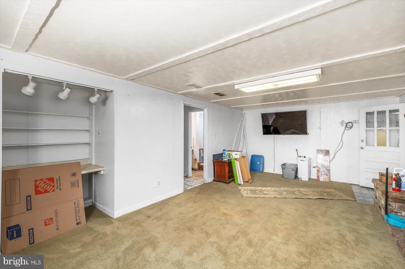 17437 Frog Level Road Ruther Glen, VA 22546 - Photo 23 of 41 Re Room