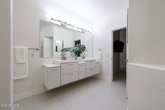 $425,000 | 5450 East McLellan Road, Unit G204, Mesa, AZ 85205