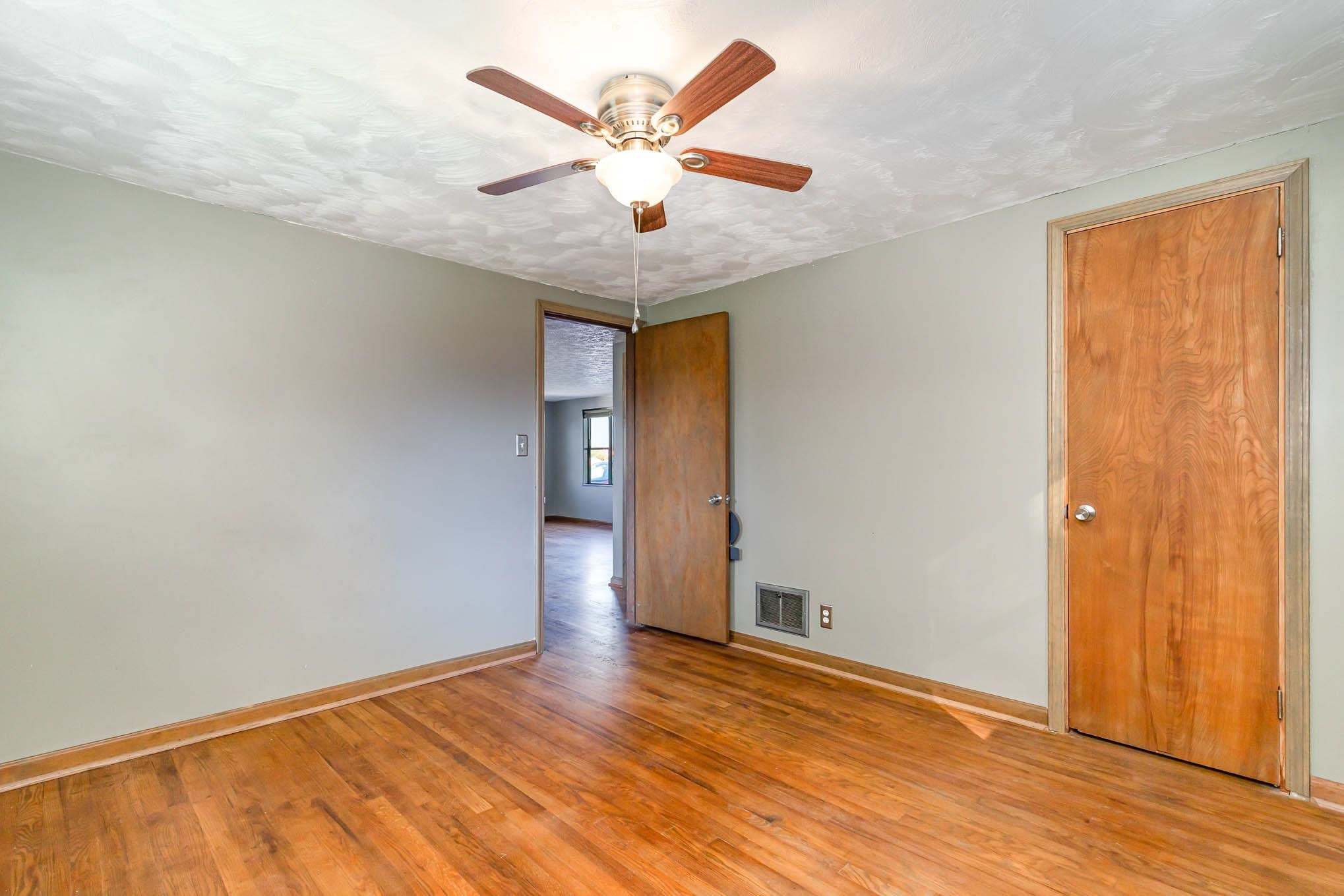 5879 Garden Road Florence, KY 41042 - Photo 12 of 27 Gallery Image 12