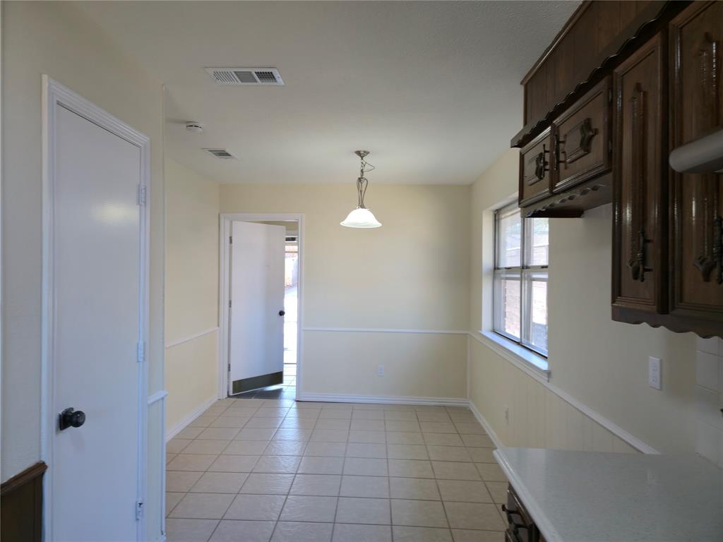 2021 Aliso Road Plano, TX 75074 - Photo 11 of 33