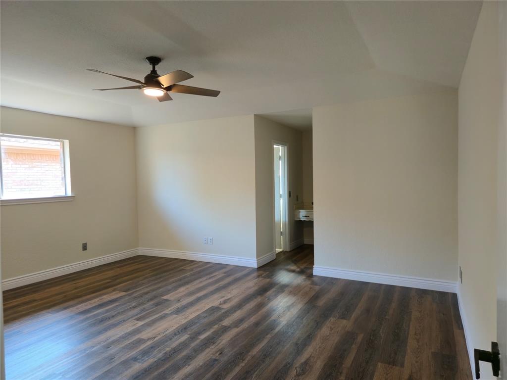 2021 Aliso Road Plano, TX 75074 - Photo 19 of 33