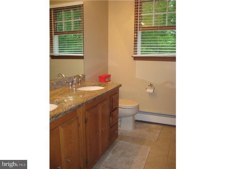 279 Forked Neck Road Shamong, NJ 08088 - Photo 18 of 23 Bathroom