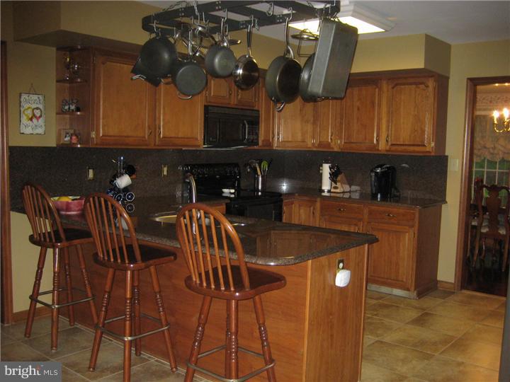 279 Forked Neck Road Shamong, NJ 08088 - Photo 7 of 23 Kitchen
