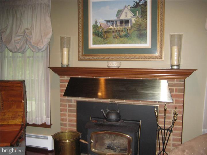 279 Forked Neck Road Shamong, NJ 08088 - Photo 10 of 23 Fireplace
