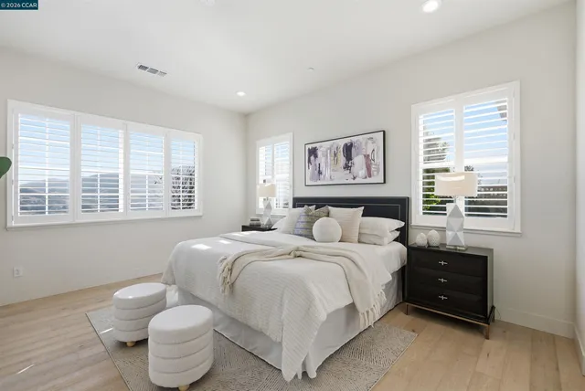 $2,090,000 | 30 Fiddleneck Way, Orinda, CA 94563