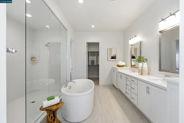 $2,090,000 | 30 Fiddleneck Way, Orinda, CA 94563