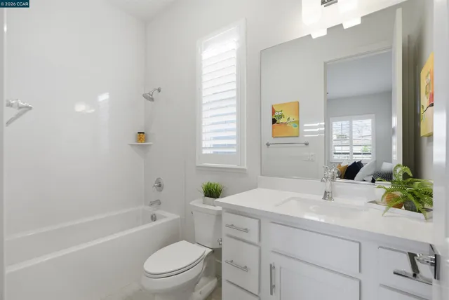 $2,090,000 | 30 Fiddleneck Way, Orinda, CA 94563