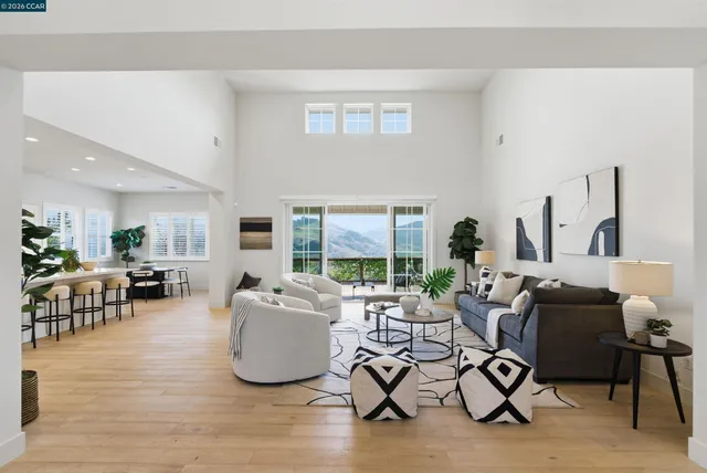 $2,090,000 | 30 Fiddleneck Way, Orinda, CA 94563