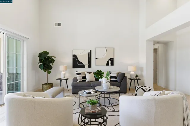 $2,090,000 | 30 Fiddleneck Way, Orinda, CA 94563