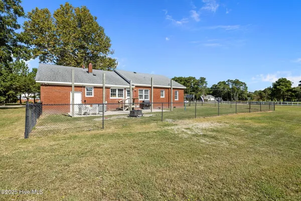 $340,000 | 477 Harkers Island Road, Beaufort, NC 28516