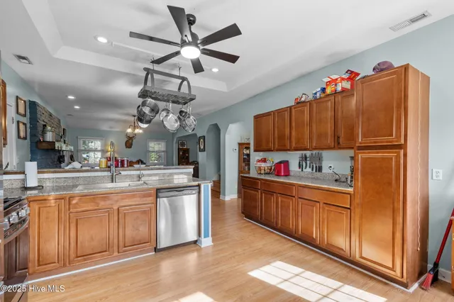 $350,000 | 477 Harkers Island Road, Beaufort, NC 28516