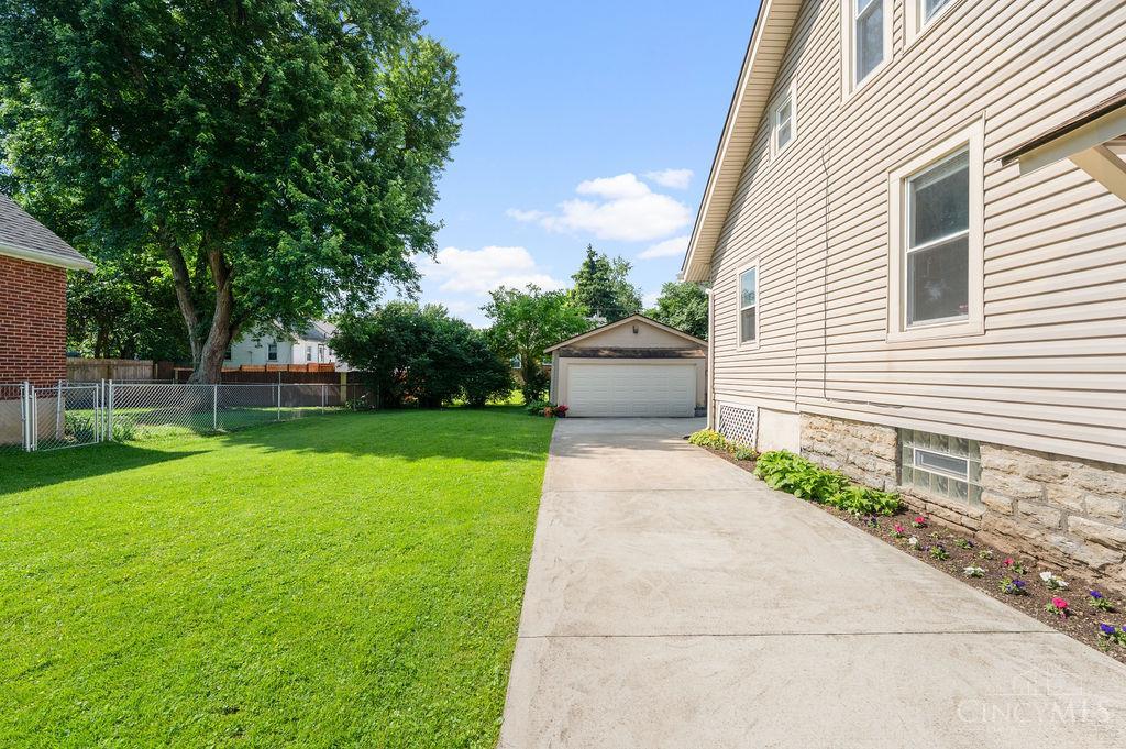 6705 Merwin Avenue Cincinnati, OH 45227 - Photo 8 of 71