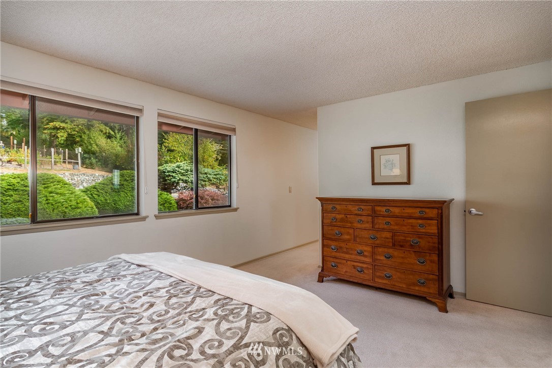 1575 Polnell Road Oak Harbor, WA 98277 - Photo 19 of 38 Gallery Image 19