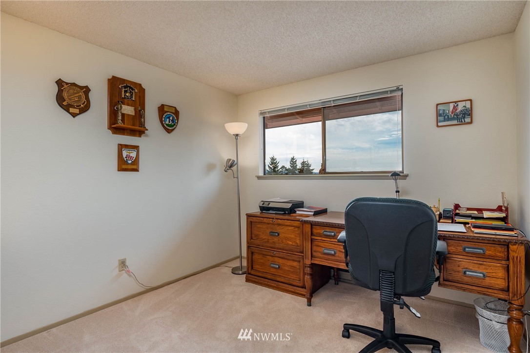 1575 Polnell Road Oak Harbor, WA 98277 - Photo 22 of 38 Gallery Image 22