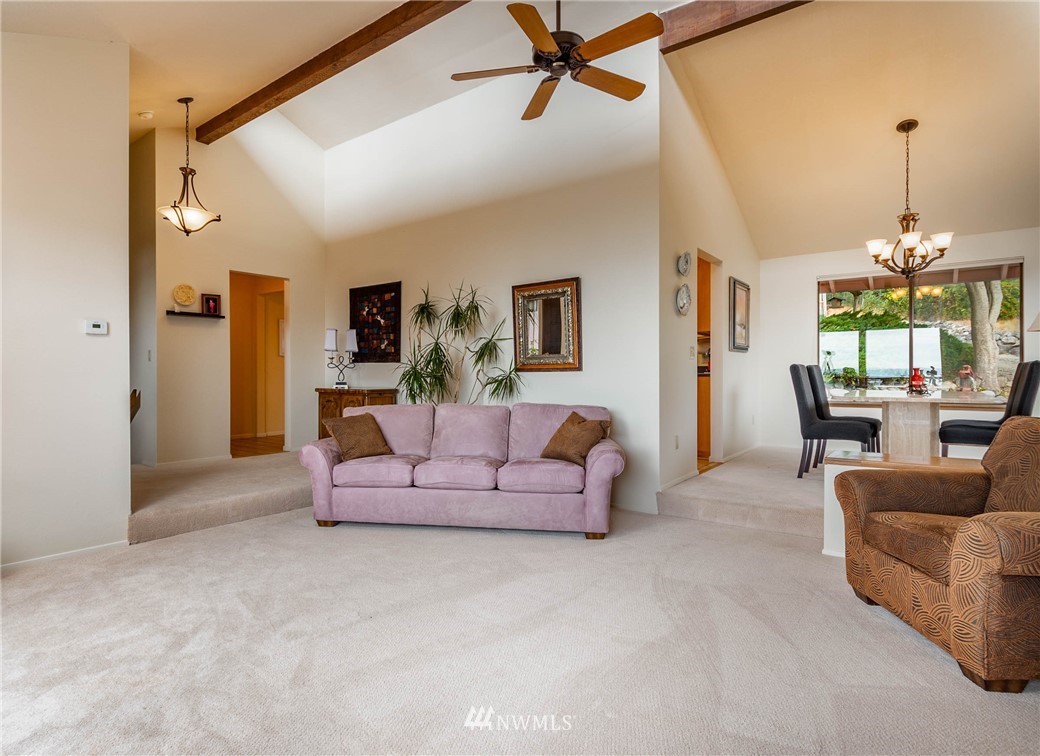 1575 Polnell Road Oak Harbor, WA 98277 - Photo 10 of 38 Gallery Image 10