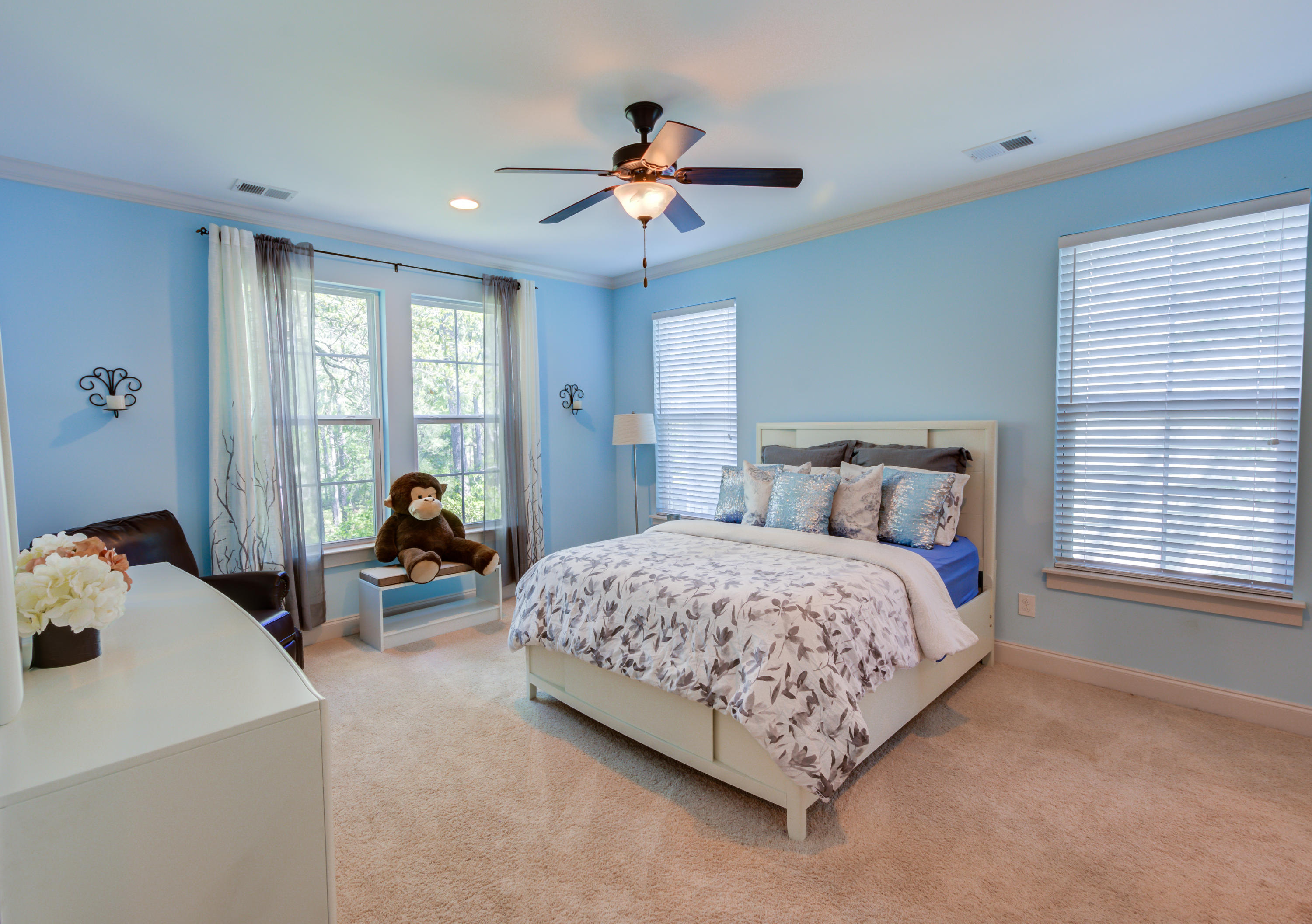 249 Slipper Shell Court Mount Pleasant, SC 29464 - Photo 11 of 29 249 Slipper Shell primary 00017