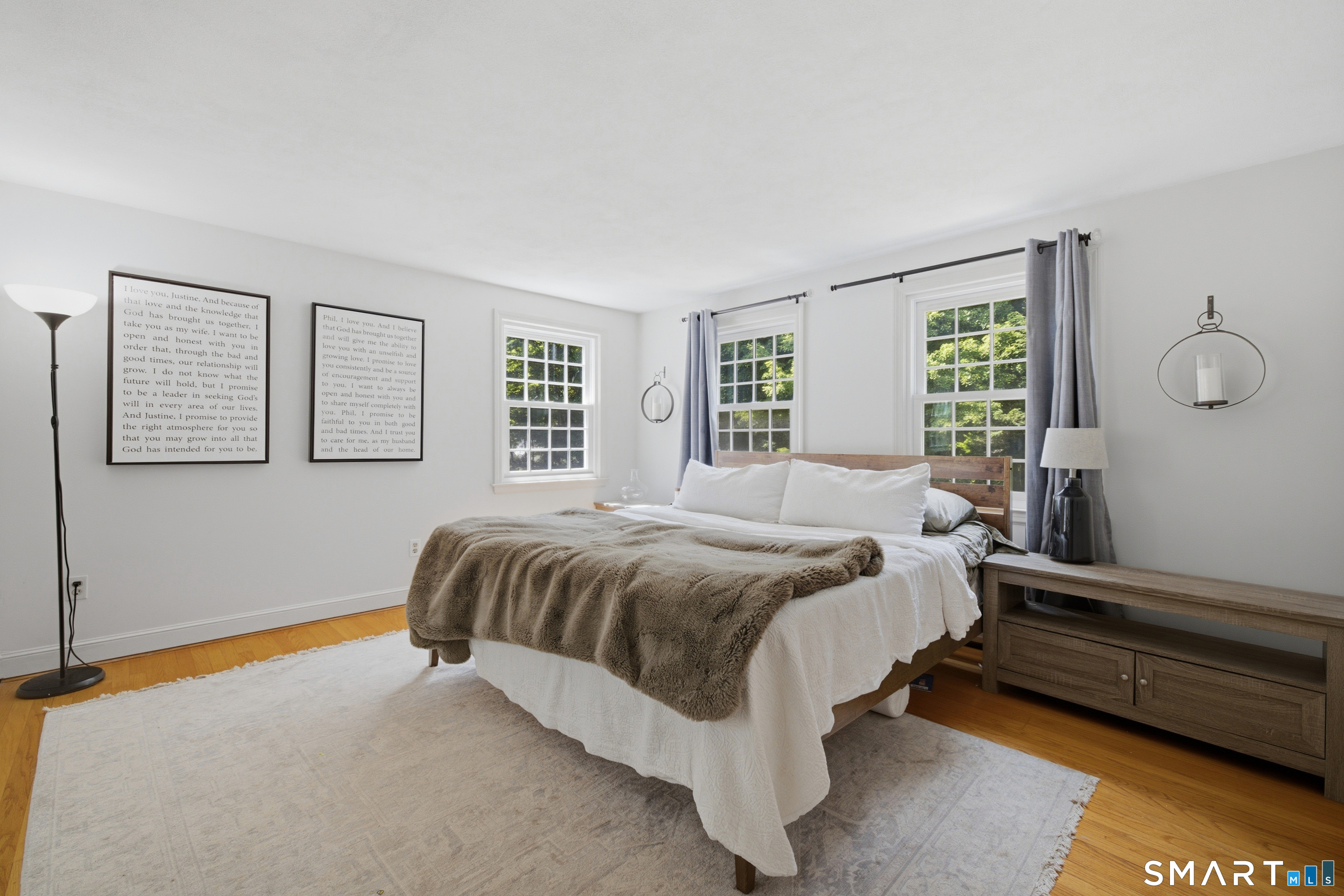 47 Westledge Road Simsbury, CT 06092 - Photo 25 of 38 Primary bedroom with en-suite.