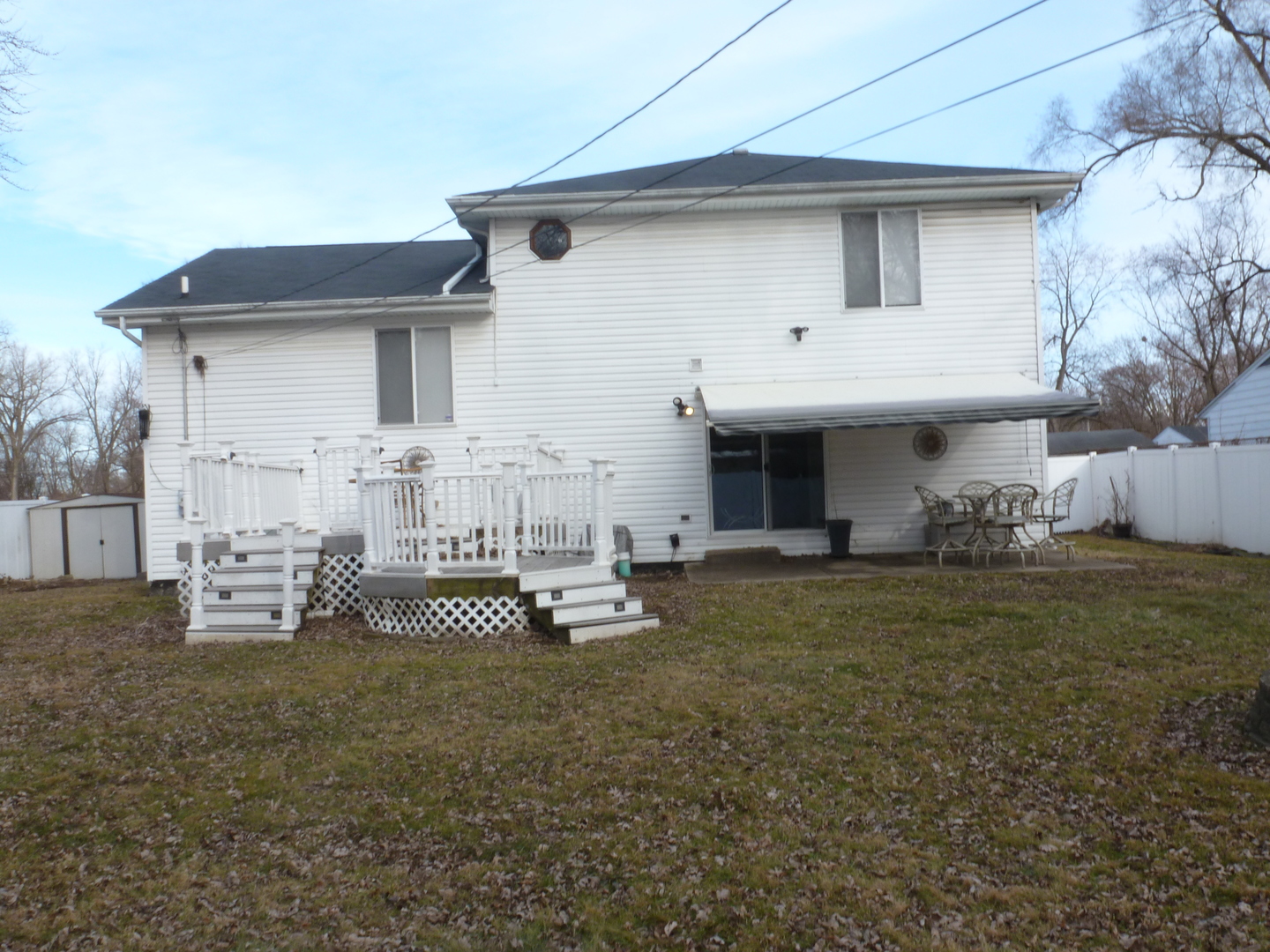 16212 Trumbull Avenue Markham, IL 60428 - Photo 35 of 36 a view of a house with a outdoor space