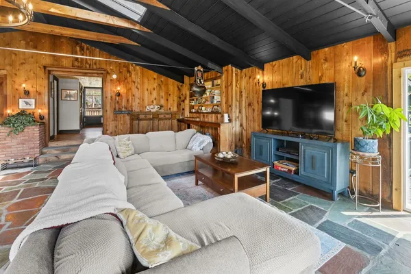 $1,179,000 | 770 John Shultis Road, Roxbury, NY 12421