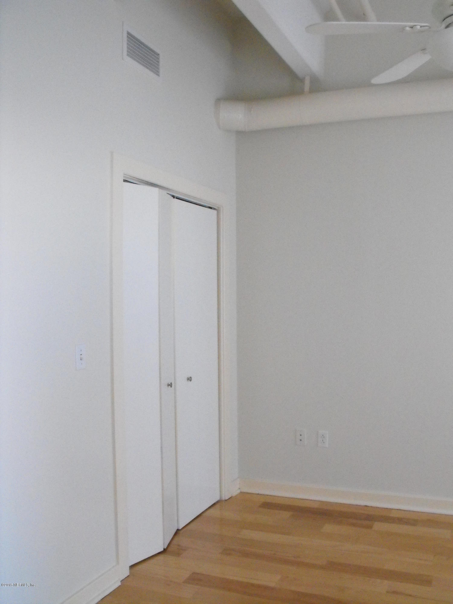 1661 Riverside Avenue, Unit 402 Jacksonville, FL 32204 - Photo 22 of 31 2nd bedroom.JPG