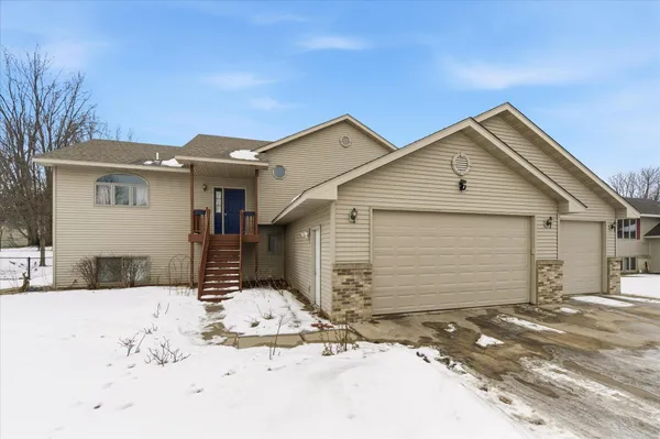 $420,000 | 701 East Beaver Street, Belle Plaine, MN 56011