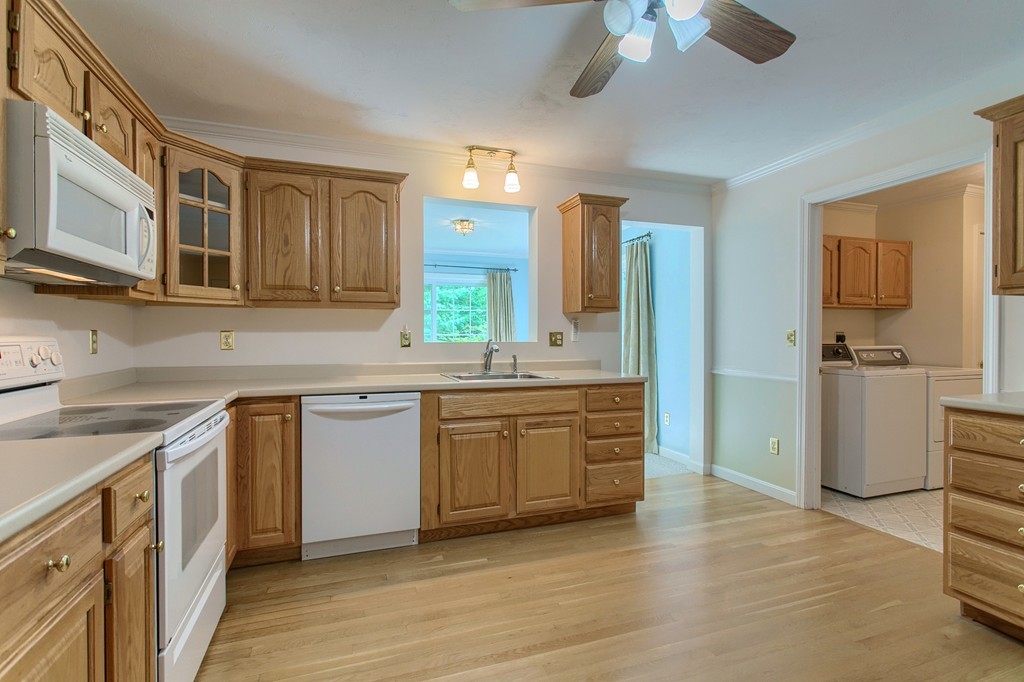 177 Ellis Road Westminster, MA 01473 - Photo 3 of 29
