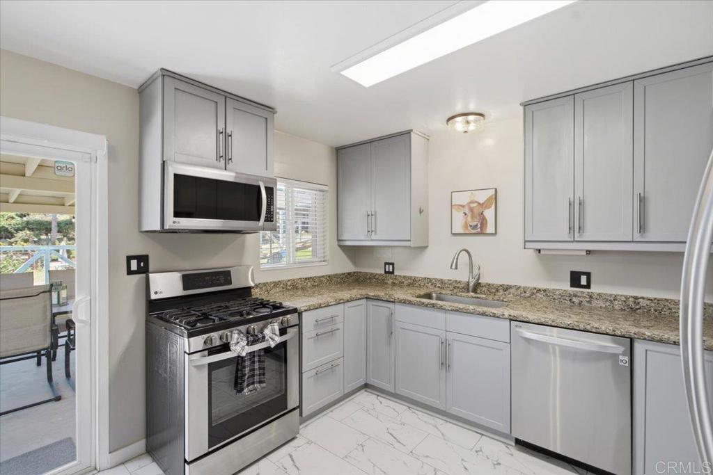 220 Sage Road El Cajon, CA 92021 - Photo 7 of 40