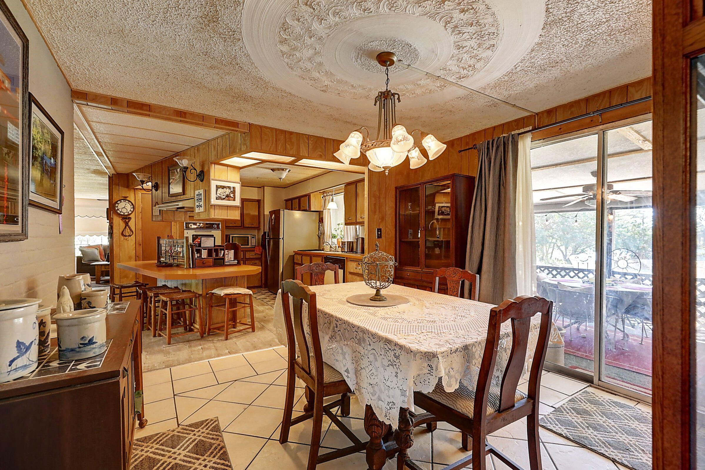 10004 Highway 441 Okeechobee, FL 34974 - Photo 23 of 50 Dining