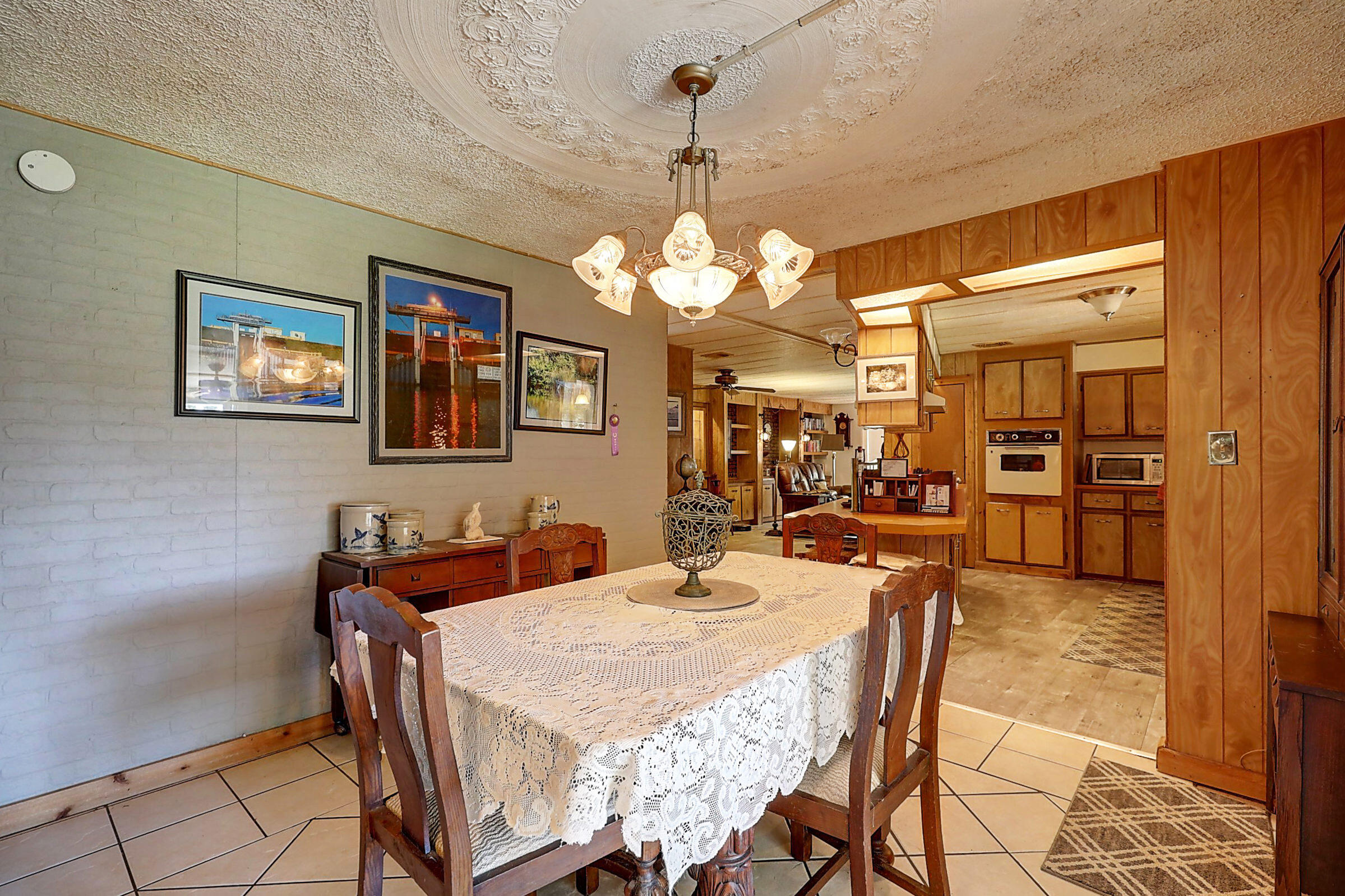 10004 Highway 441 Okeechobee, FL 34974 - Photo 24 of 50 Dining