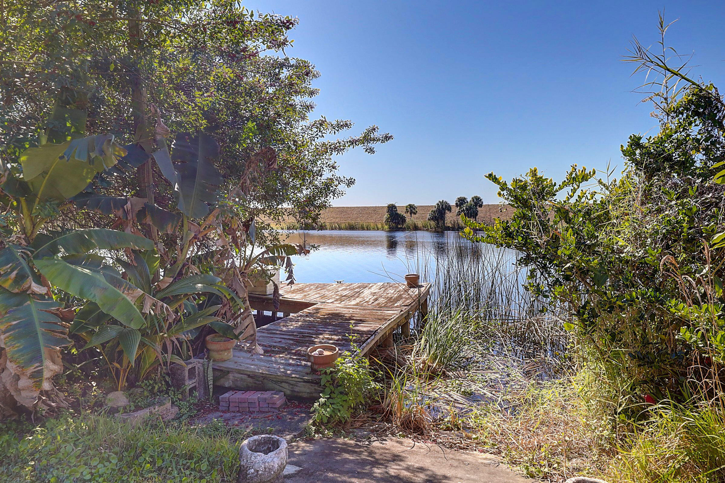 10004 Highway 441 Okeechobee, FL 34974 - Photo 42 of 50 Private dock