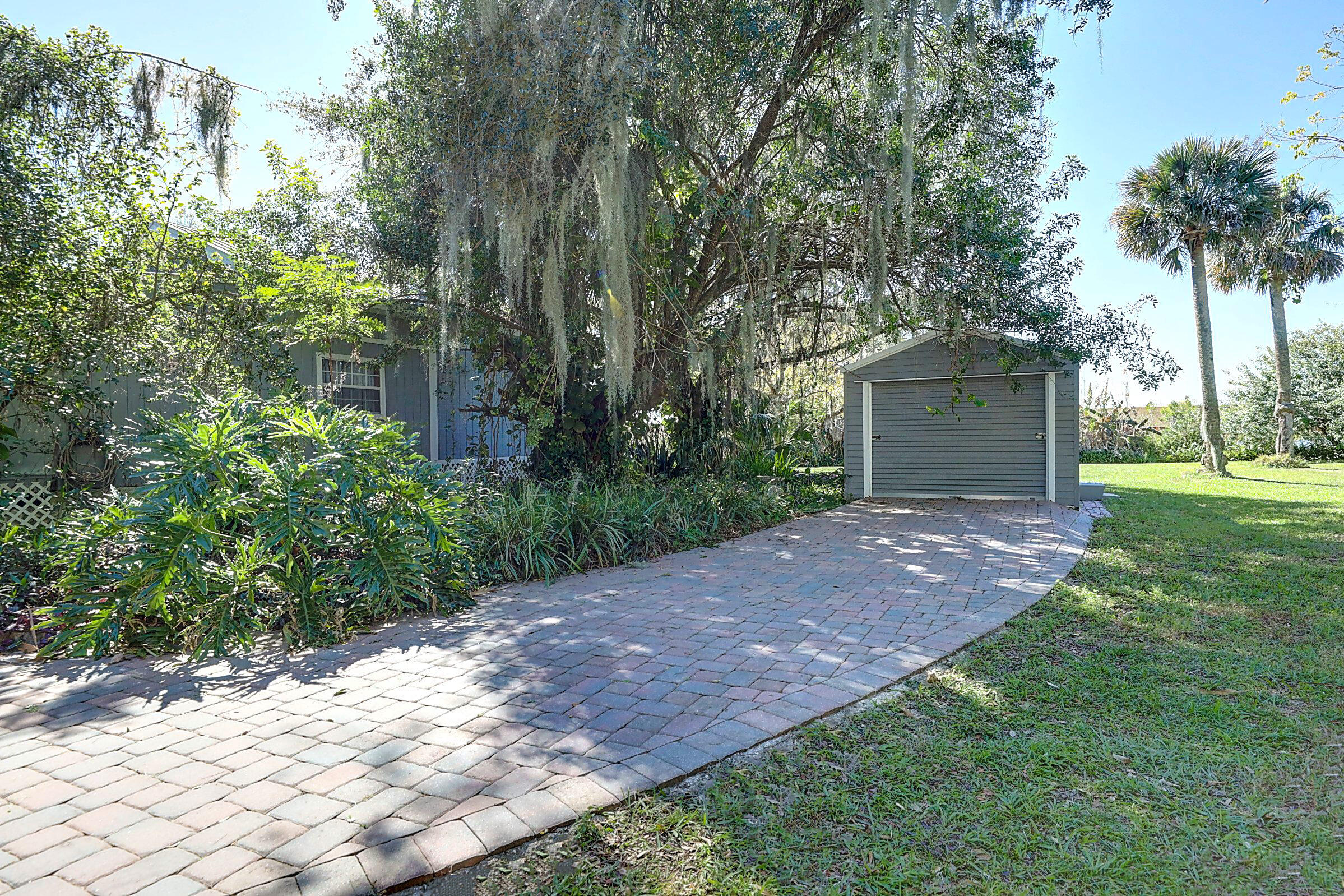10004 Highway 441 Okeechobee, FL 34974 - Photo 5 of 50 Detached Shed/garage