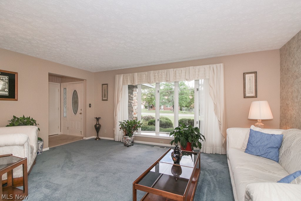 16700 Howe Road Strongsville, OH 44136 - Photo 2 of 10