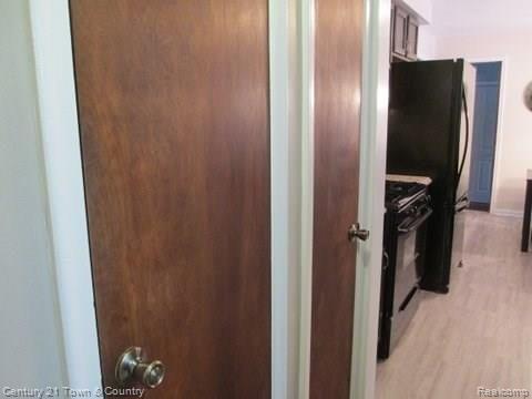 29530 Utica Road Roseville, MI 48066 - Photo 17 of 22 20.JPG
