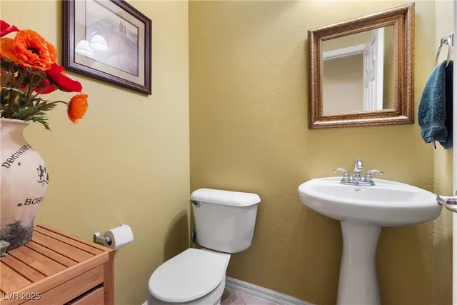 $418,000 | 11410 Belmont Lake Drive, Unit 102, Las Vegas, NV 89135