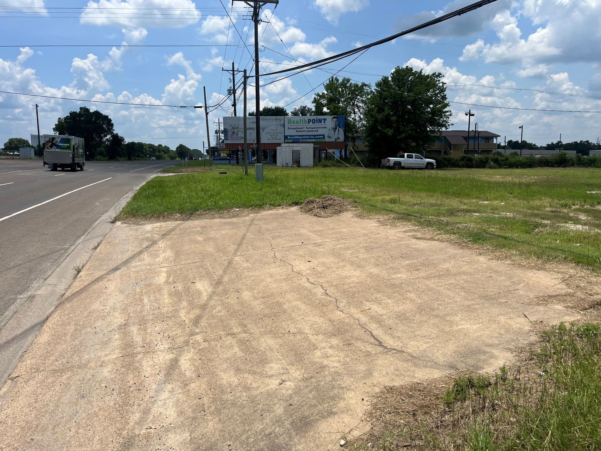 1130 South Robb Street Trinity, TX 75862 - Photo 2 of 12