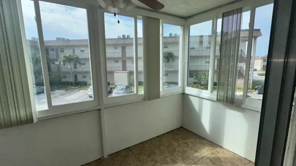 $1,500 | 715 Lori Drive, Unit 201, Palm Springs, FL 33461