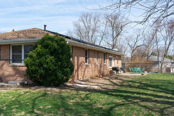 $230,000 | 7426 West Lancaster Road, Peoria, IL 61607