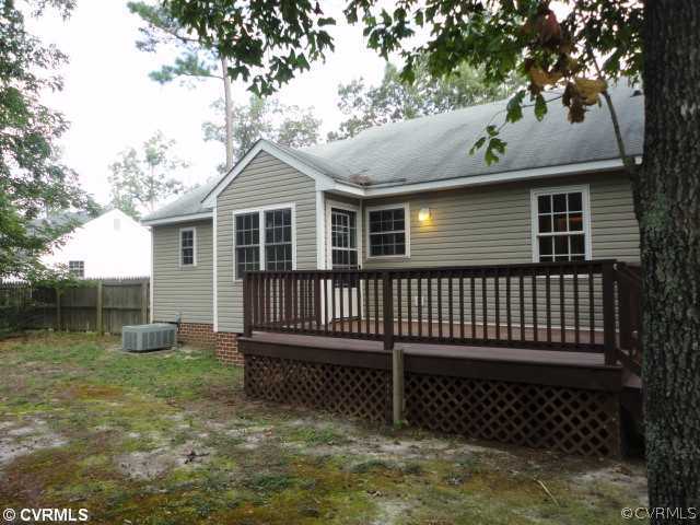 9305 Hunters Trail Road Petersburg, VA 23803 - Photo 12 of 15 Exterior Back