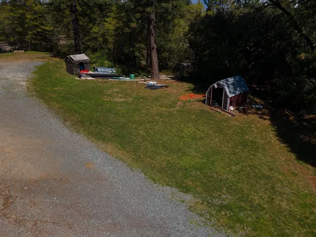 a view of a outdoor space