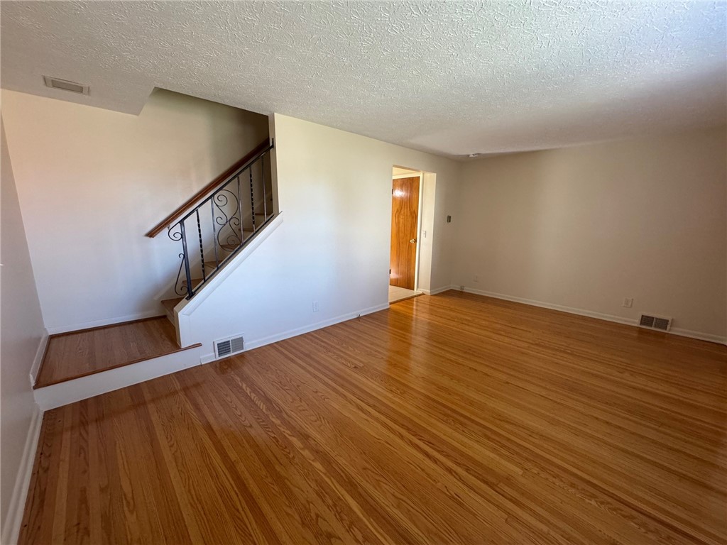 16 Summit Street Perinton, NY 14450 - Photo 12 of 49