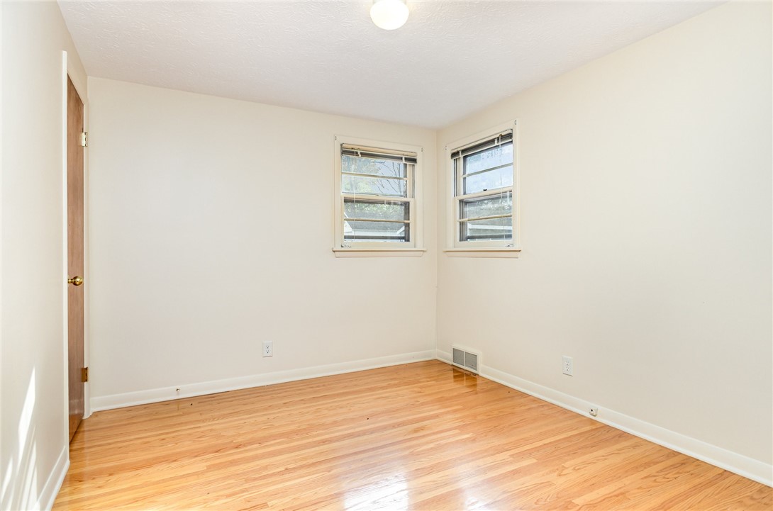 16 Summit Street Perinton, NY 14450 - Photo 25 of 49